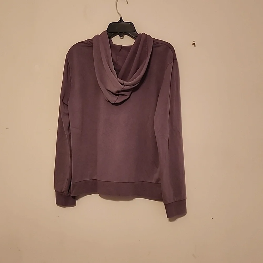 Sweatshirt - Picture 2 of 4